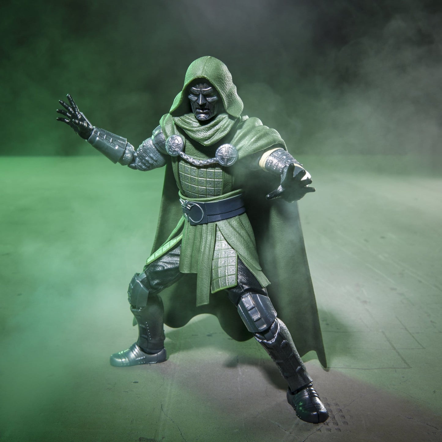 Marvel Legends Avengers Doomsday Doctor Doom Action Figure PRE-ORDER