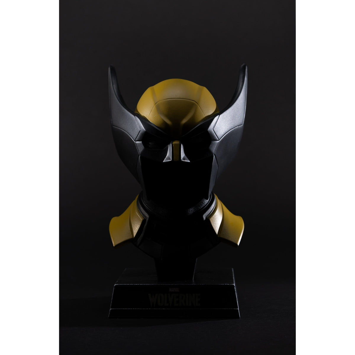 McFarlane Toys Marvel Mini-Replica 1/3 Wolverine Mask (Video Game) PRE-ORDER