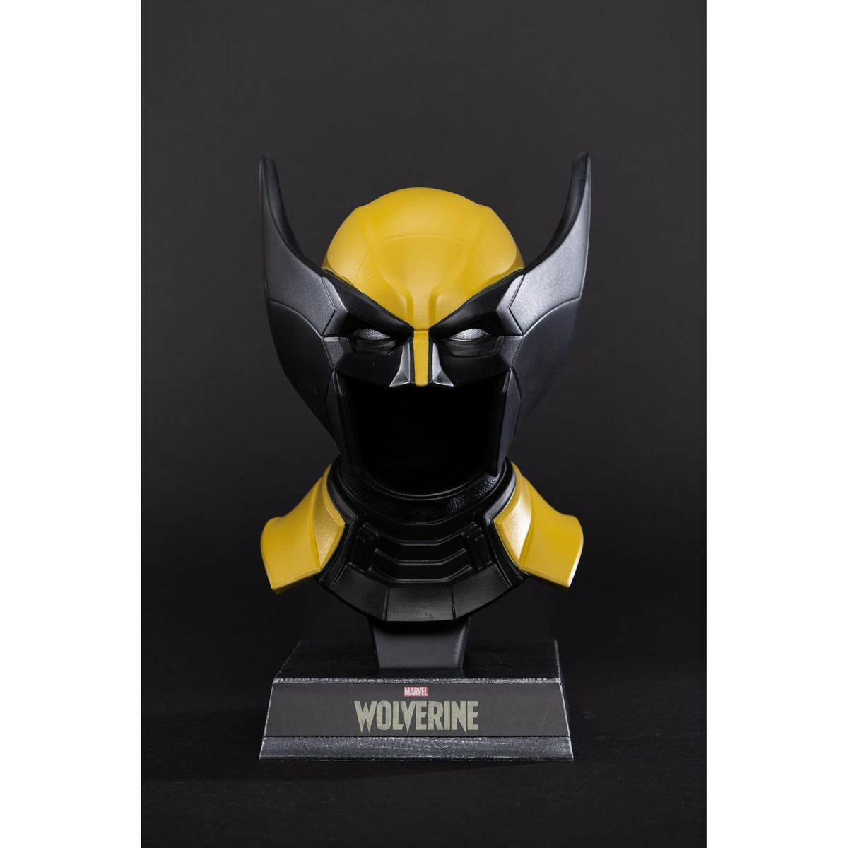 McFarlane Toys Marvel Mini-Replica 1/3 Wolverine Mask (Video Game) PRE-ORDER