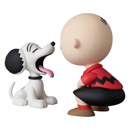 Medicom Peanuts UDF Series 20 Charlie Brown & Yawn Snoopy Mini Figure PRE-ORDER