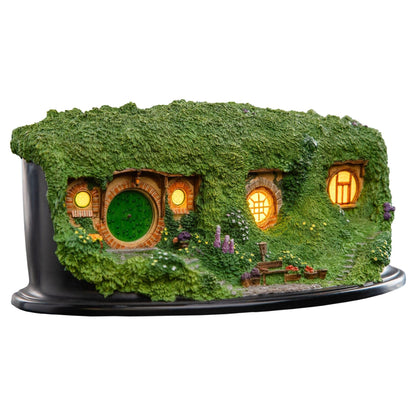 Weta The Lord of the Rings Environment Hobbit Hole Bag End Illuminated Edition PRE-ORDER