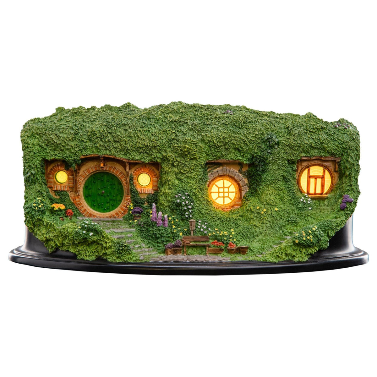 Weta The Lord of the Rings Environment Hobbit Hole Bag End Illuminated Edition PRE-ORDER